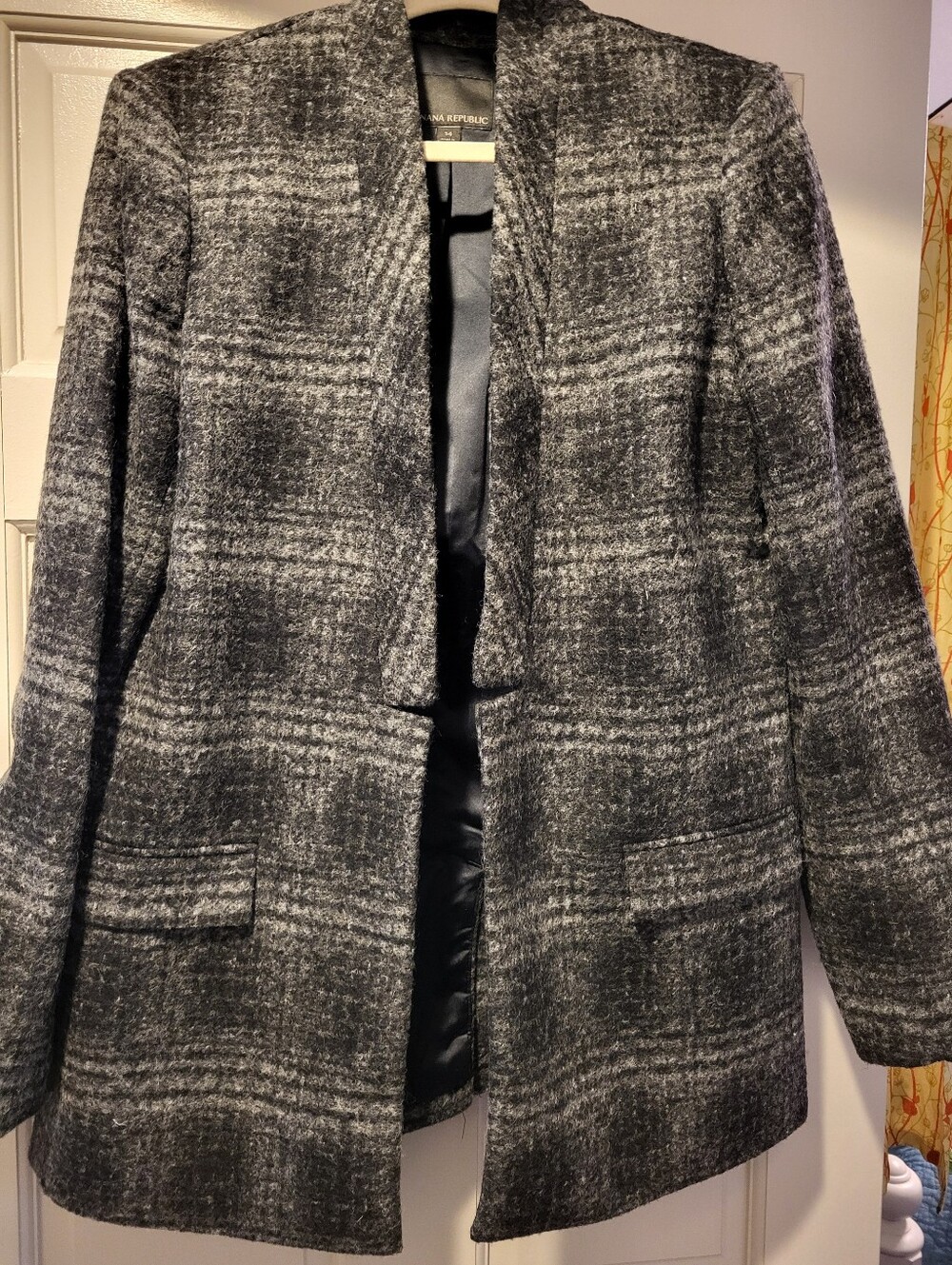 Banana Republic Black & Gray Plaid Open Blazer Jacket